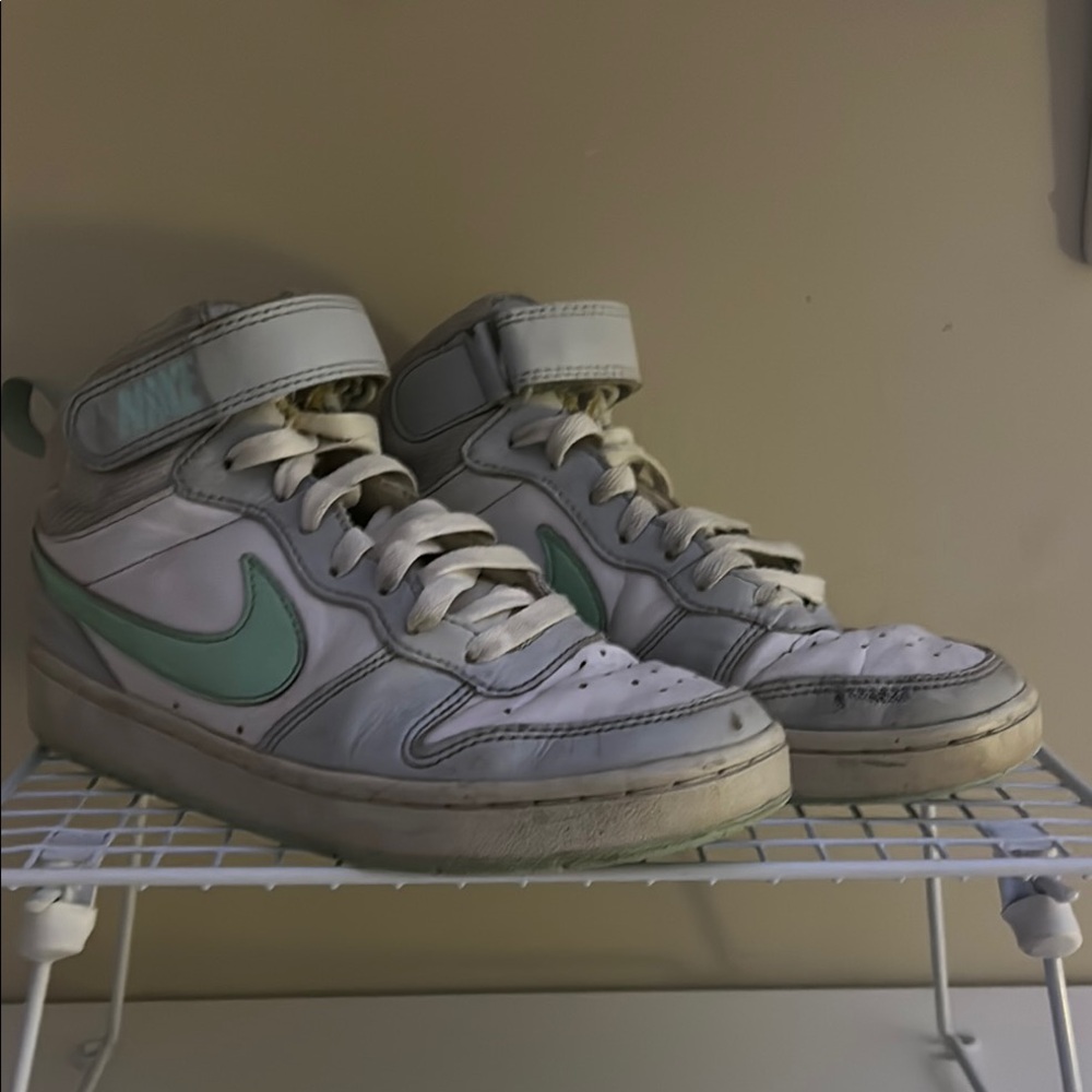 Nike High-Top Sneakers in White and Mint Green